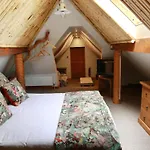 Otel Crab Manor