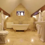 Crab Manor Hotel